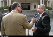 رضا اردکانیان وزیر نیرو در حاشیه جلسه هیئت دولت 