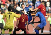 دیدار تیم‌های فوتبال استقلال و شهرخودرو