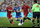 دیدار تیم‌های فوتبال استقلال و شهرخودرو