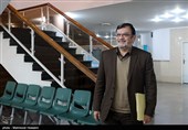 حضور محسن روح‌الامینی در وزارت کشور برای ثبت‌نام در یازدهمین دوره انتخابات مجلس شورای اسلامی