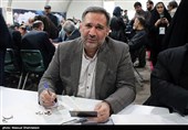 حضور سید شمس الدین حسینی  در فرمانداری تهران برای ثبت‌نام در یازدهمین دوره انتخابات مجلس شورای اسلامی 