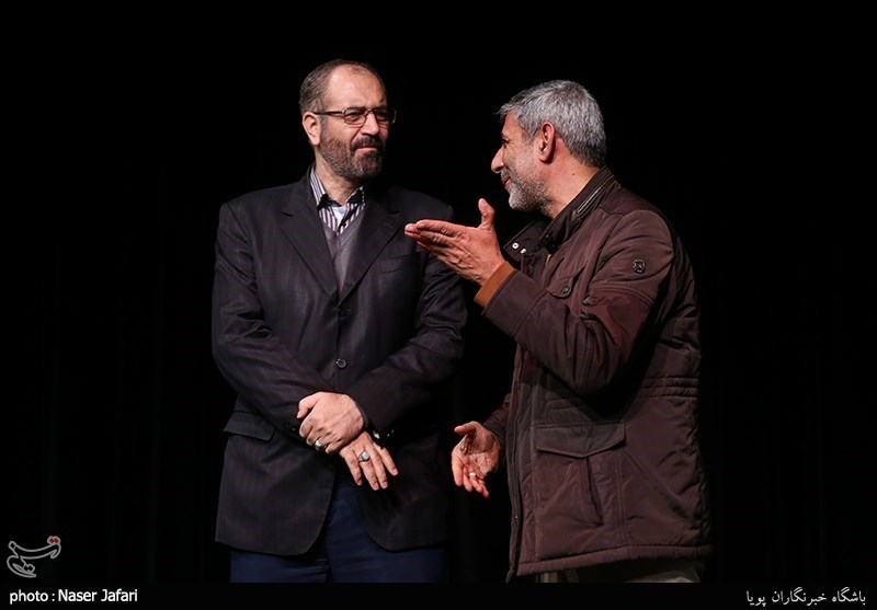 مراسم رونمایی از کتاب در جست وجوی مهتاب