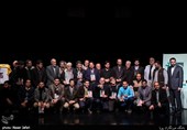 مراسم رونمایی از کتاب در جست وجوی مهتاب