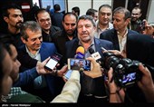 حضور الیاس حضرتی در وزارت کشور برای ثبت‌نام در یازدهمین دوره انتخابات مجلس شورای اسلامی