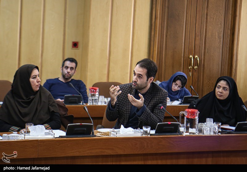 پرسش علیرضا رحیمی نژاد خبرنگار خبرگزاری تسنیم در نشست خبری محمدباقر نوبخت رییس سازمان برنامه و بودجه