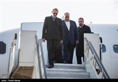 علی لاریجانی رئیس مجلس شورای اسلامی  از طریق فرودگاه شهید اشرفی وارد کرمانشاه شدند.