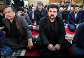 محمدحسین محمدزاده مدیر رادیو قرآن در مراسم ختم مرحوم سیدقاسم موسوی قهار