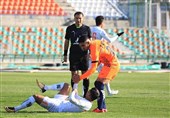 کرمانی‌مقدم: از یک هفته قبل خیلی‌ها به ما گفتند نگران داوری باشید/ داور بازی بچه محل سرمربی حریف ما بود!