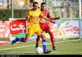 دیدار تیمهای فوتبال پرسپولیس و شهرداری ماهشهر - آبادان