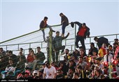 دیدار تیمهای فوتبال پرسپولیس و شهرداری ماهشهر - آبادان