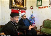 حجت الاسلام حبیب رضا ارزانی دبیر ستاد عالی هماهنگی و نظارت برکانون های فرهنگی هنری مساجد کشور و مارنرسای بنیامین، اسقف اعظم کلیسای آشوری شرق ایران 