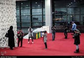 ستاره پسیانی بازیگر فیلم «من میترسم» در سومین روز سی‌وهشتمین جشنواره فیلم فجر در پردیس سینمایی چارسو