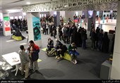 استقبال از فیلم «شنای پروانه» در سومین روز سی و هشتمین جشنواره فیلم فجر در پردیس سینمایی چارسو