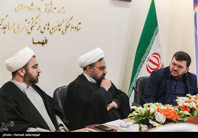 حجت‌الاسلام احسان رضایی رئیس سازمان بسیج مساجد و محلات کشور و حجت‌الاسلام حبیب‌رضا ارزانی رئیس ستاد هماهنگی کانون‌های فرهنگی هنری مساجد