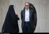 علی ربیعی سخنگوی دولت و معصومه ابتکار معاون امور زنان و خانواده رئیس جمهور در حاشیه جلسه هیئت دولت
