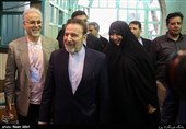 محمود واعظی و همسرش در حسینه جماران