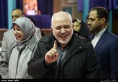 محمد جواد ظریف و همسرش در حسینه جماران