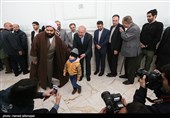 محمدباقر قالیباف  کاندیدای یازدهمین دوره انتخابات مجلس شورای اسلامی در مسجد خاتم‌الانبیاء شهرک واوان اسلامشهر در محل اخذ رای