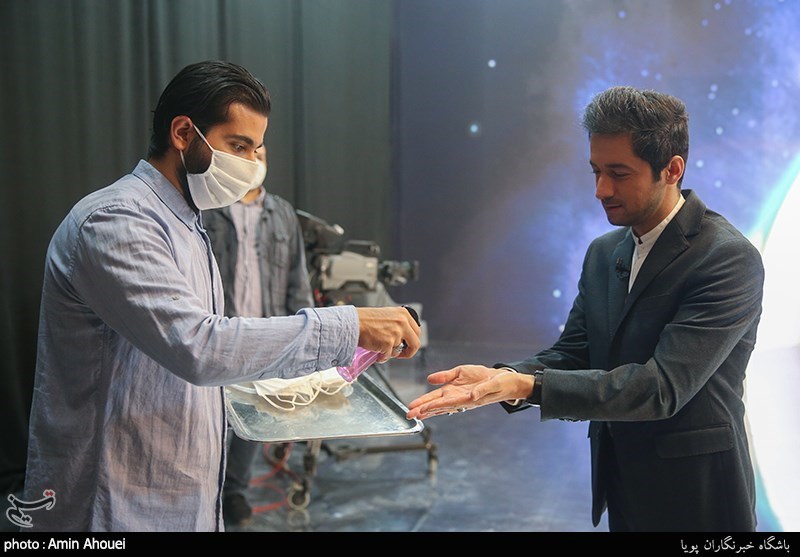 بازیگران سینما و تلویزیون ایران , تلویزیون , صدا و سیمای جمهوری اسلامی ایران , مجریان تلویزیون ایران , ماه مبارک رمضان , ویروس کرونا , شبکه های سیمای جمهوری اسلامی ایران , شبکه سه سیما , 