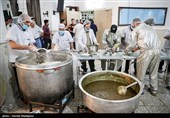 طبخ و توزیع 2000 وعده غذای گرم میان نیازمندان توسط جمعی از ورزشکاران - واوان اسلامشهر