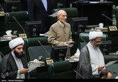 قرائت سوگند نامه توسط سیدمصطفی میرسلیم منتخب مردم تهران در یازدهمین دوره مجلس شورای اسلامی