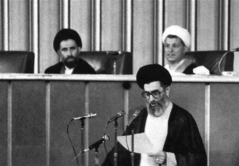امام خامنهای , آیتالله اکبر هاشمی رفسنجانی , مجلس خبرگان رهبری , جلسه مجلس خبرگان سال 1368 , امام خمینی(ره) ,