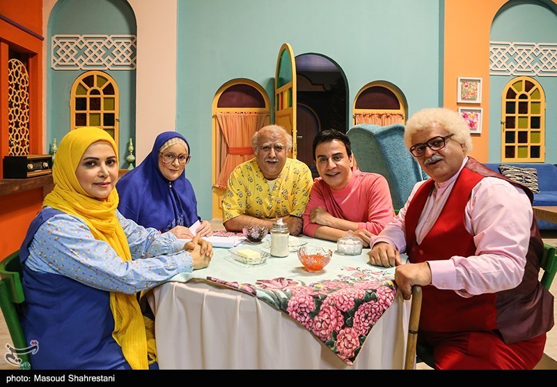 بازیگران سینما و تلویزیون ایران , صدا و سیمای جمهوری اسلامی ایران , تلویزیون , شبکه دو | شبکه 2 سیمای جمهوری اسلامی ایران , برنامه کودک و نوجوان , شبکه های سیمای جمهوری اسلامی ایران , سینمای ایران , 