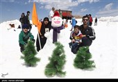 جشنواره آدم برفی‌های خوشحال با حضور خانواده ها و شهروندان تهرانی در ایستگاه 7 توچال