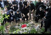 مراسم خاکسپاری پیکر زنده‌یاد محمدعلی کشاورز - قطعه هنرمندان بهشت زهرا(س)
