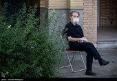 اسماعیل شنگله در مراسم تشییع پیکر زنده‌یاد محمدعلی کشاورز - قطعه هنرمندان بهشت زهرا(س)