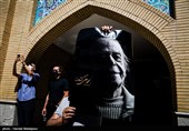 مراسم تشییع پیکر زنده‌یاد محمدعلی کشاورز - قطعه هنرمندان بهشت زهرا(س)