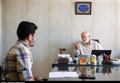 عقب‌ماندگی در عدالت در گفت‌وگو با توکلی: چرا مسئولان در جمهوری اسلامی از مردم فاصله گرفتند؟/ ماجرای محاجّه با محسن قرائتی بر سر سفر لاکچری هادی غفاری
