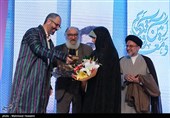 تقدیر از همسر محسن مؤمنی‌شریف رئیس اسبق حوزه هنری