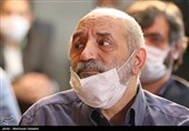 تقدیر از جمال شورجه به عنوان یک هنرمند فرهنگی عضو انجمن قلم در آئین پایانی هجدهمین دوره از جایزه قلم زرین