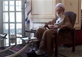 امامی کاشانی: غیر از آیت‌الله خامنه‌ای گزینه دیگری برای رهبری نداشتیم/ دفاع خبرگان از فقاهت رهبر انقلاب در جلسه 14 خرداد