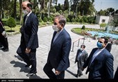 اسحاق جهانگیری معاون اول رئیس جمهور در حاشیه جلسه هیئت دولت