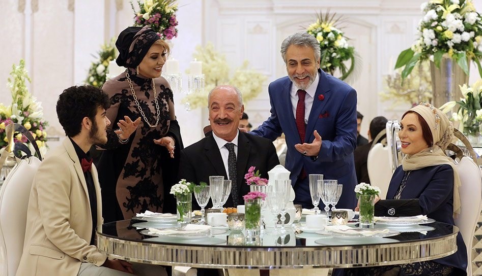 تلویزیون , شبکه نمایش خانگی , صدا و سیمای جمهوری اسلامی ایران , سریال ایرانی , سازمان امور سینمایی و سمعی و بصری , بازیگران سینما و تلویزیون ایران , کارگردانان سینما و تلویزیون ایران ,