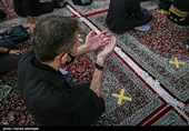 عزاداری شب اول محرم هیئت مکتب الحسین(ع) در آستان مقدس امامزاده معصوم(ع) با رعایت فاصله گذاری اجتماعی 