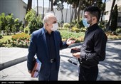 فرهاد دژپسند وزیر اقتصاد در حاشیه جلسه هیئت دولت 