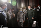 سرلشکر حسین سلامی فرمانده کل سپاه و سرلشکر سیدعبدالرحیم موسوی فرمانده کل ارتش در آیین تجلیل و تکریم سراسری یک میلیون پیشکسوت دفاع مقدس و مقاومت