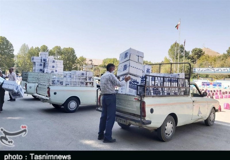 توزیع بیش از 3 میلیارد تومان لوازم‌التحریر در شهرستان‌های جنوبی استان بوشهر
