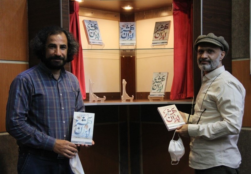ادبیات دفاع مقدس , مؤسسه فرهنگی هنری شهرستان ادب , علیاصغر عزتی پاک ,