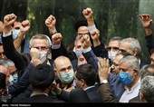 اعلام حمایت نمایندگان مجلس از سخنرانی سرلشکر پاسدار حسین سلامی فرمانده کل سپاه با سر دادن شعار مرگ بر آمریکا و مرگ بر اسرائیل
