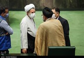 حجت‌الاسلام سیدمحمود علوی وزیر اطلاعات و حجت‌الاسلام مجتبی ذوالنور در جلسه علنی مجلس شورای اسلامی