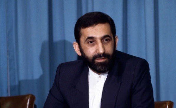 نهضت آزادی ایران , دفاع مقدس , امام خامنهای , امام خمینی(ره) , آیتالله اکبر هاشمی رفسنجانی ,