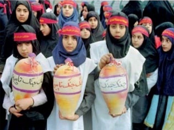 دفاع مقدس , شهدای دفاع مقدس , خانواده شهدا , مسجد , زندگی روستایی ,