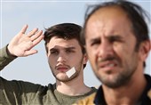 توصیه امین حیایی به پسرش درباره پول و شهرت/ وقتی در "قلاده‌های طلا" به پدرم هجمه شد، غصه خوردم+ فیلم