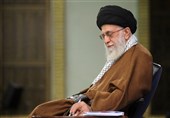 الإمام الخامنئی یعزی السید السیستانی