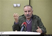 انتقاد اکرامی فر از "شاعر رسانه‌"هایی که سواد لازم را ندارند/ به سمت آنارشیسم ادبی می‌رویم