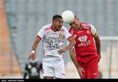 دیدار تیم های فوتبال پرسپولیس و شهر خودرو